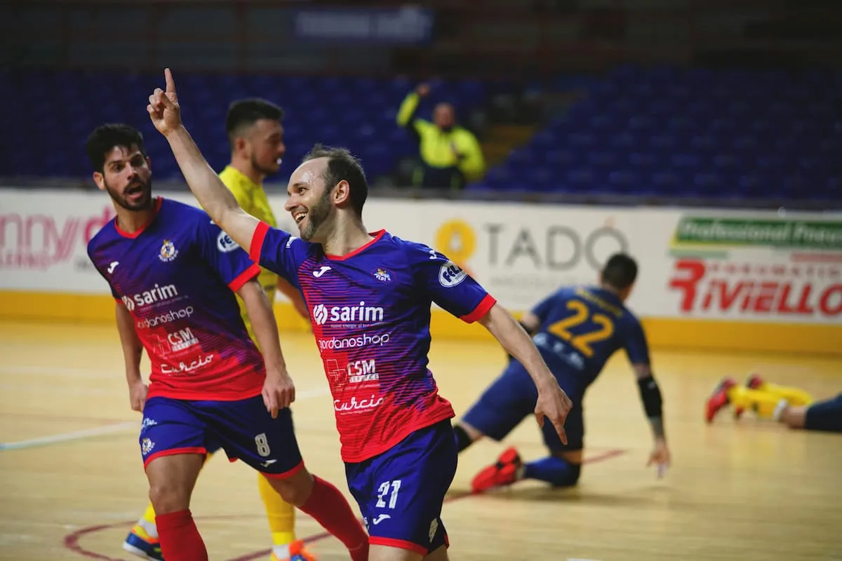 Handball, basket, rugby : bien choisir l'équipement de son club